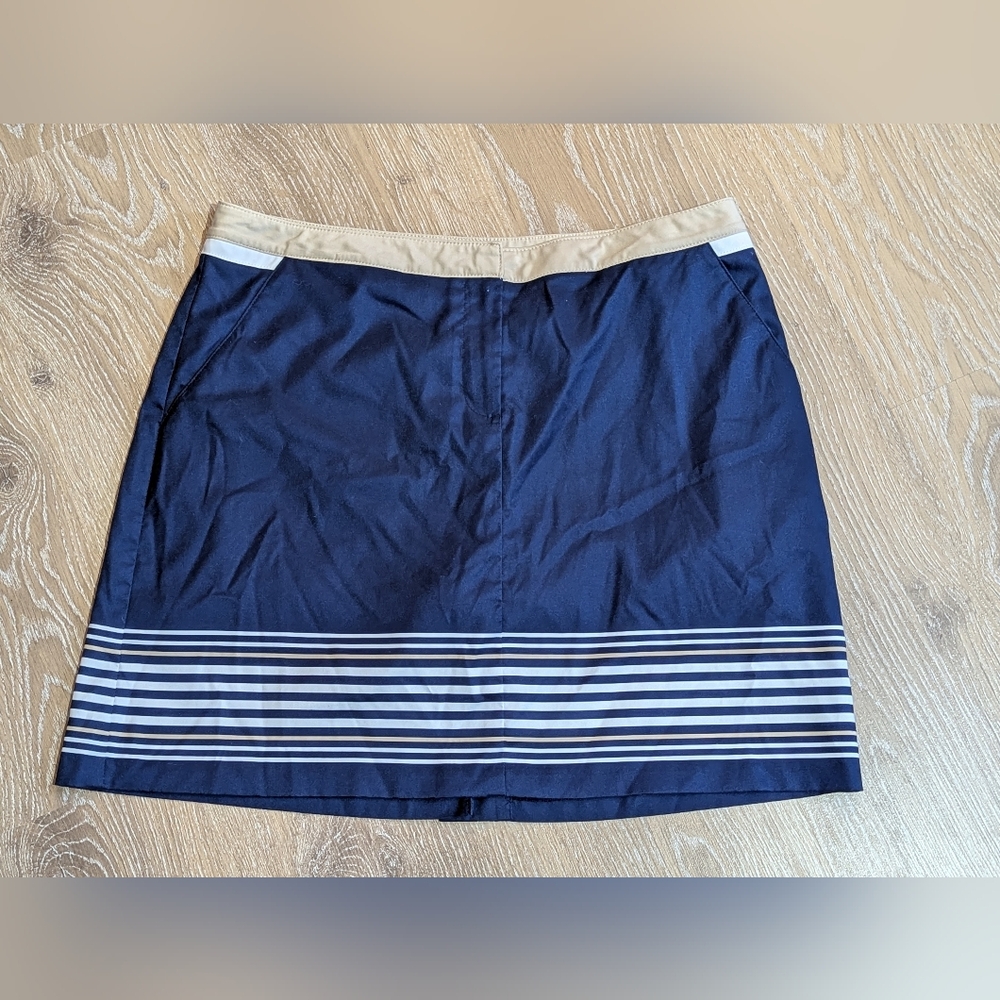 Izod Women's Size8 Navy and‎ Tan Striped Golf Skort Pockets